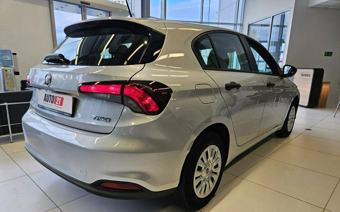 Fiat Tipo cena 49900 przebieg: 60800, rok produkcji 2021 z Bielawa małe 466